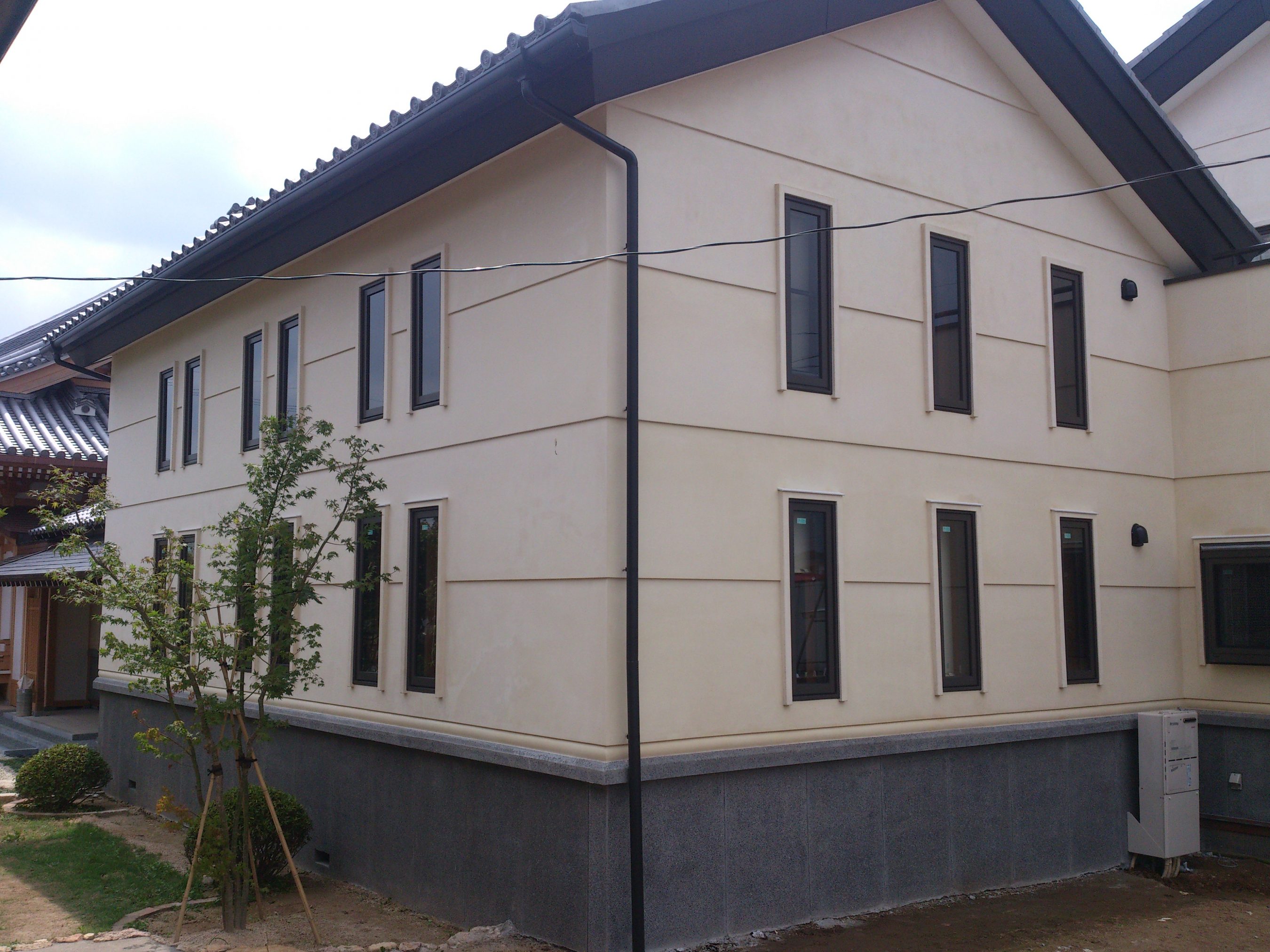 土佐漆喰の鎧壁 左官屋本多